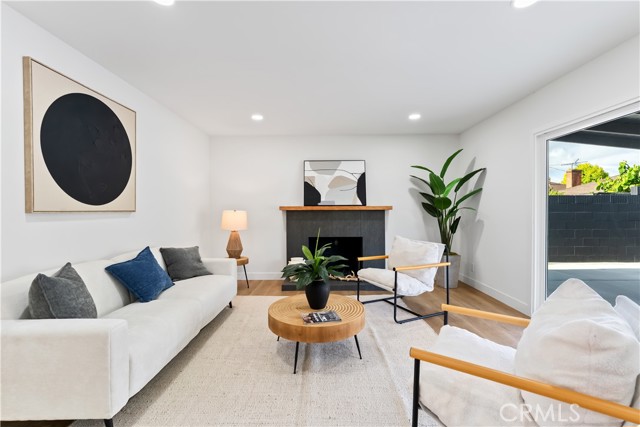 Detail Gallery Image 19 of 44 For 2514 S Rita Way, Santa Ana,  CA 92704 - 3 Beds | 2 Baths