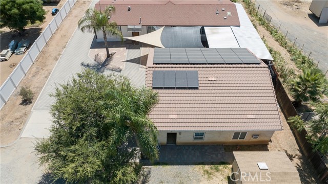 21510 Floral Avenue, Perris CA: https://media.crmls.org/medias/370da27e-e792-4531-9fe2-bb6fdefc1ba1.jpg