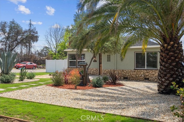 Detail Gallery Image 4 of 34 For 288 W Mariposa St, Altadena,  CA 91001 - 3 Beds | 2 Baths
