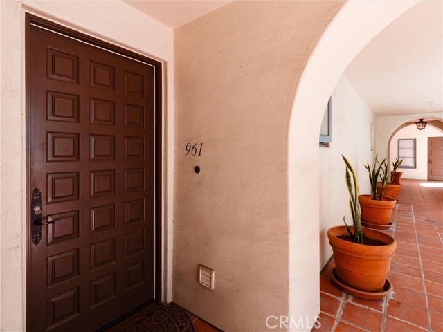 Detail Gallery Image 3 of 31 For 961 Silver Spur Rd, Rolling Hills Estates,  CA 90274 - 2 Beds | 2/1 Baths