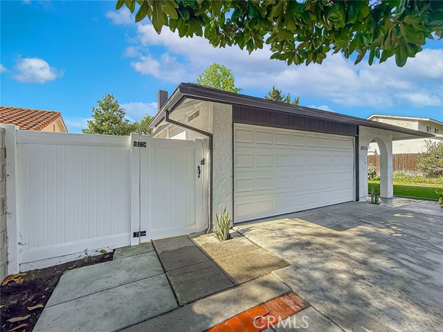 Detail Gallery Image 3 of 42 For 896 Bright Star St, Thousand Oaks,  CA 91360 - 4 Beds | 2 Baths