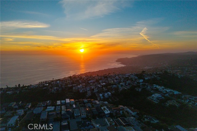 956 Tia Juana, Laguna Beach CA: https://media.crmls.org/medias/371033df-5981-4dac-a0fb-4ee29bf87396.jpg