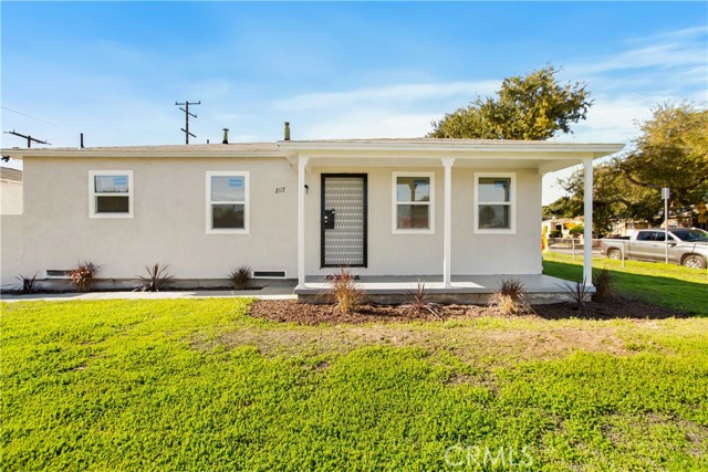 Detail Gallery Image 7 of 31 For 2117 N Keene, Los Angeles,  CA 90059 - 3 Beds | 1 Baths