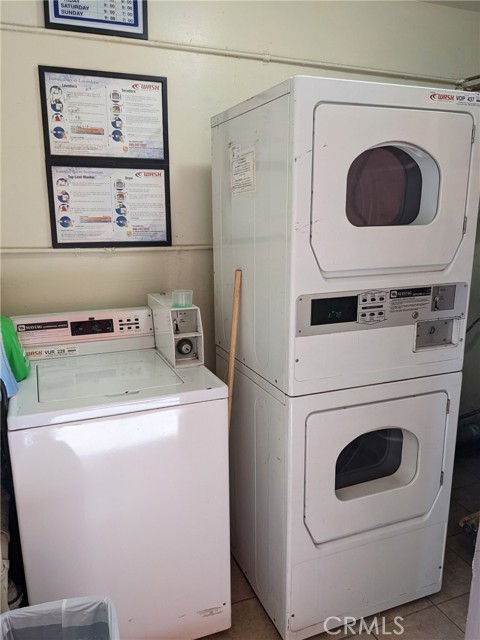 Detail Gallery Image 14 of 17 For 1708 Pine Ave #11,  Long Beach,  CA 90813 - 1 Beds | 1 Baths