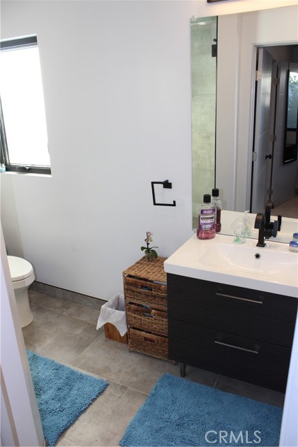 Detail Gallery Image 16 of 26 For 161 via Pasqual, Redondo Beach,  CA 90277 - 3 Beds | 2 Baths