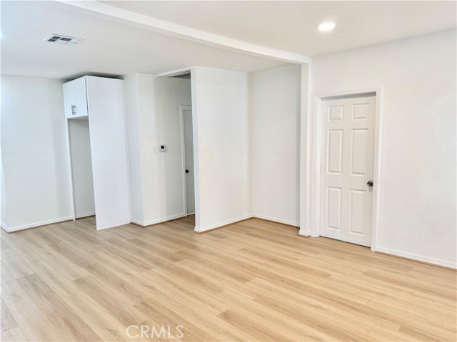 Detail Gallery Image 7 of 38 For 520 W California, Glendale,  CA 91203 - – Beds | – Baths