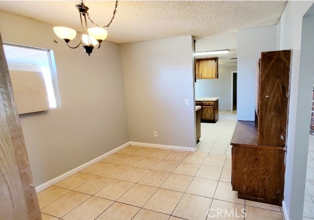 Detail Gallery Image 13 of 18 For 3324 E Avenue H8, Lancaster,  CA 93535 - 5 Beds | 2 Baths