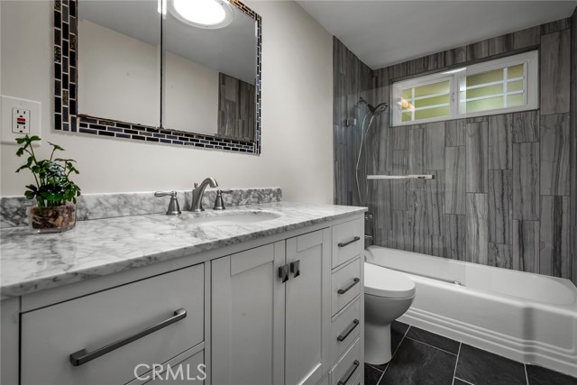 Beautiful guest bathroom.