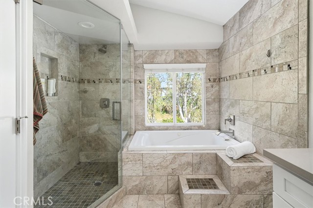 Detail Gallery Image 35 of 42 For 28735 Citrus Pl, Saugus,  CA 91390 - 4 Beds | 3 Baths