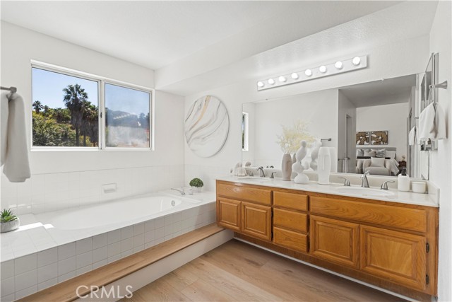 Detail Gallery Image 17 of 29 For 651 Radbury Pl, Diamond Bar,  CA 91765 - 4 Beds | 3 Baths
