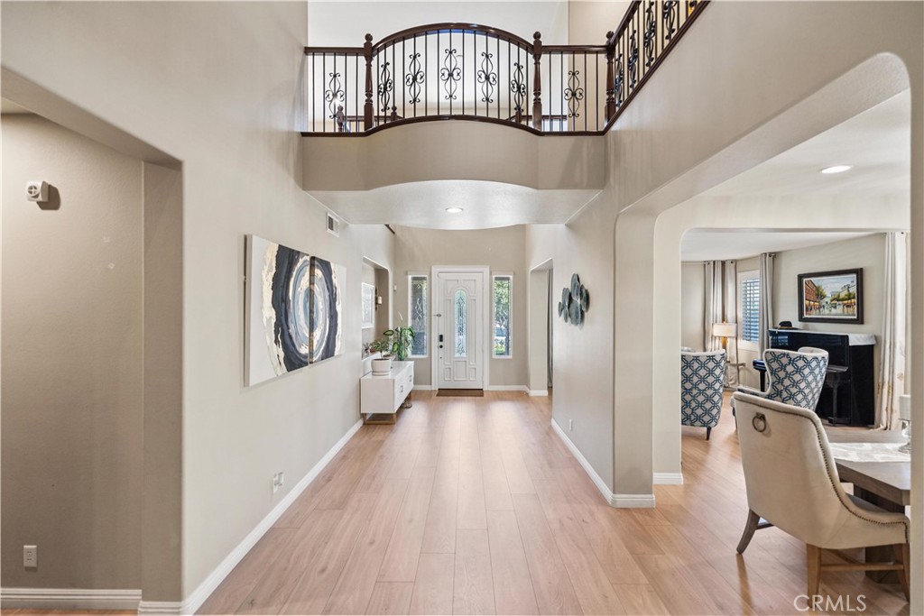 MLS #WS25169872 img 5