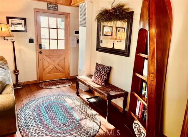 653 Temple Lane, Big Bear Lake CA: https://media.crmls.org/medias/3715218a-1a94-42eb-ad85-a5fbd96d1beb.jpg
