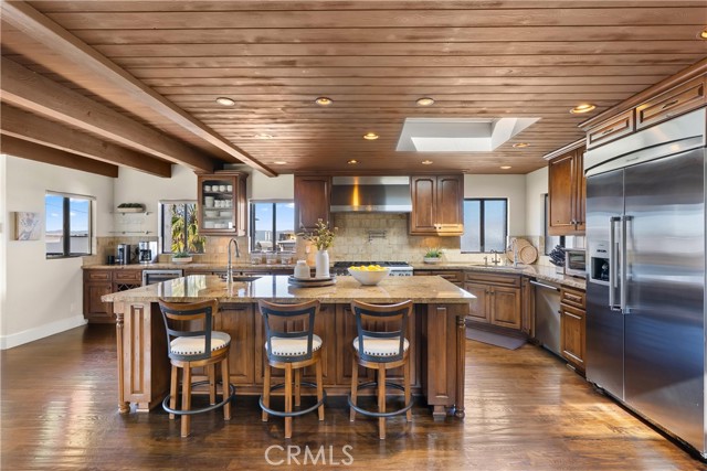 Image 6 of 41 For 3520 Alma  