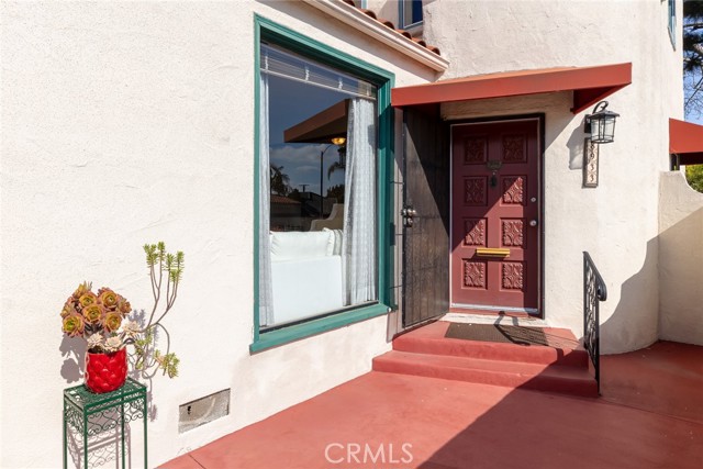 Detail Gallery Image 5 of 48 For 8933 Gibson St, Los Angeles,  CA 90034 - 4 Beds | 2 Baths
