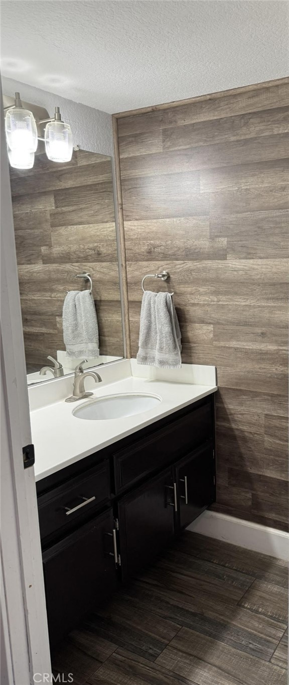 Detail Gallery Image 10 of 20 For 14755 Weeping Willow Ln, Fontana,  CA 92337 - 3 Beds | 2/1 Baths