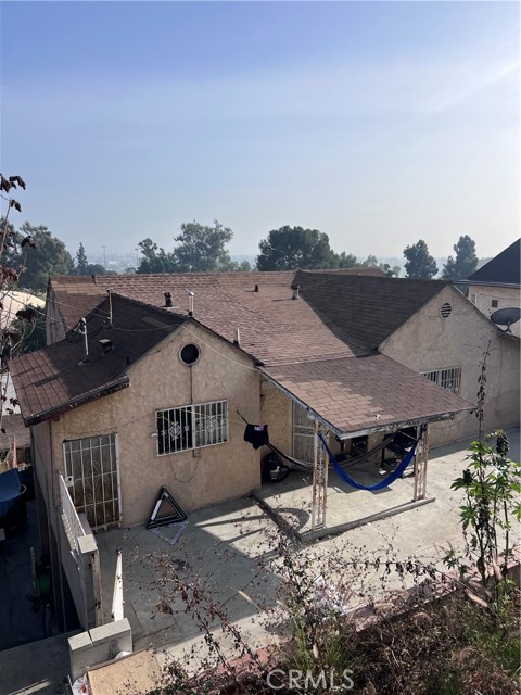 1086 N Bonnie Beach Place, Los Angeles CA: https://media.crmls.org/medias/3715a732-2b1f-4209-b0d2-27cbcbcffe24.jpg