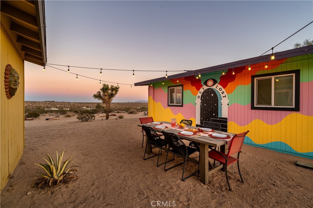 277 Flamingo Road