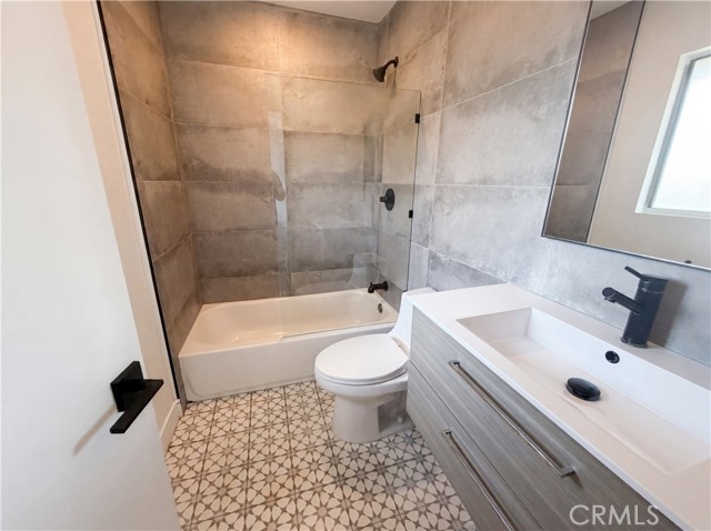 7300 Corbin Ave Unit M, Los Angeles, CA 91335 photo 9