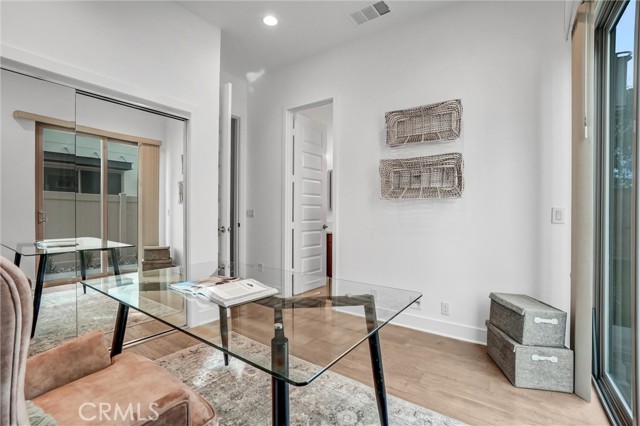 Image 28 of 51 For 24 Ebb Tide  