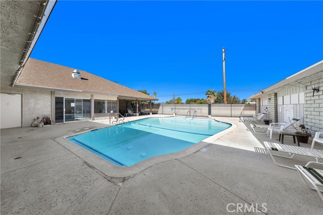 1895 W Devonshire Avenue, Hemet CA: https://media.crmls.org/medias/3716db11-b503-40f3-93fe-7a04c1e7236c.jpg