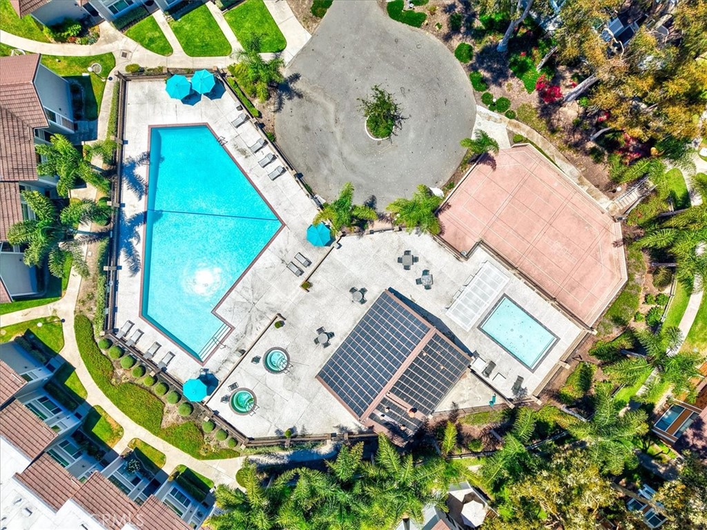 https://media.crmls.org/medias/371714fa-66b5-4ba1-b774-b7316d7574c1.jpg?preset=X-Large