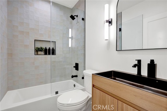 Detail Gallery Image 21 of 40 For 8121 Chase, Los Angeles,  CA 90045 - 4 Beds | 3 Baths