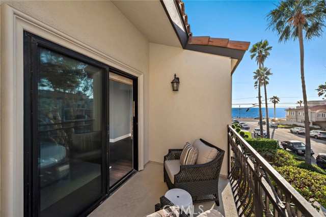 1301 Catalina Avenue, Redondo Beach, California 90277, 2 Bedrooms Bedrooms, ,3 BathroomsBathrooms,Residential,Sold,Catalina,PW24151727