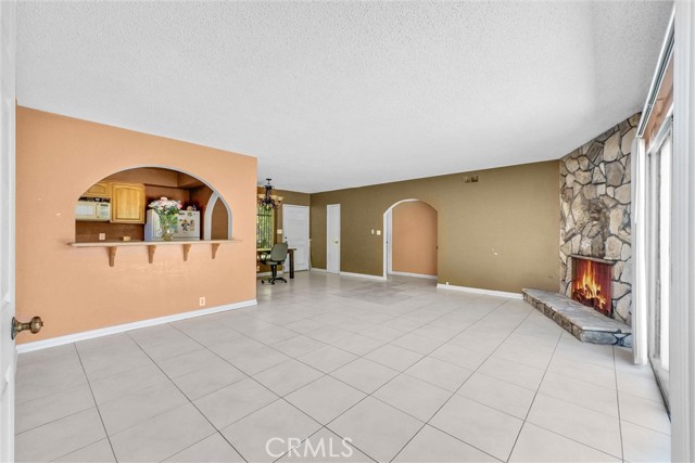 Detail Gallery Image 6 of 27 For 4301 Howard Ave, Los Alamitos,  CA 90720 - 3 Beds | 2 Baths