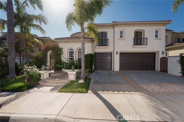 6471 Frampton Circle, Huntington Beach CA: https://media.crmls.org/medias/371a3b5b-4d76-4e23-9438-65c927efc4b6.jpg