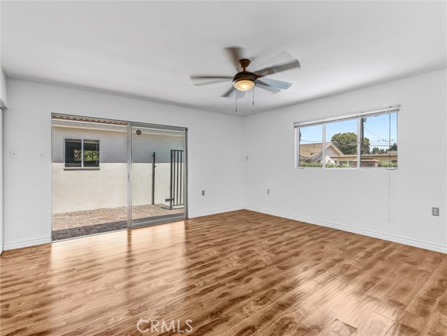 2242 S 5th Avenue, Arcadia CA: https://media.crmls.org/medias/371abee5-3b14-4a8f-8e1e-a17f2d305460.jpg