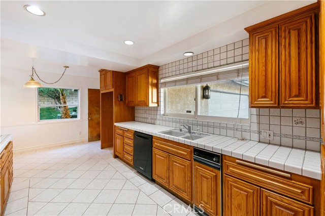 Detail Gallery Image 18 of 52 For 22046 Parthenia St, West Hills,  CA 91304 - 3 Beds | 2 Baths