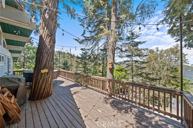 Detail Gallery Image 27 of 39 For 535 Sunderland Ct, Lake Arrowhead,  CA 92352 - 3 Beds | 2 Baths