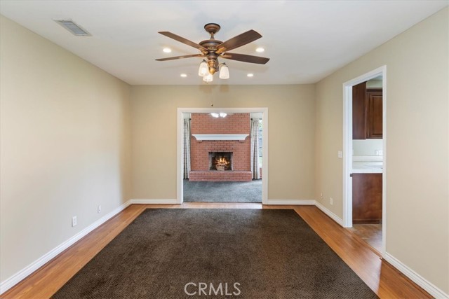 1350 E Chase Drive, Corona CA: https://media.crmls.org/medias/371af352-9bf2-4672-969a-d375fea3bde6.jpg
