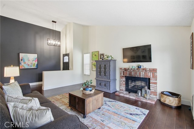 Detail Gallery Image 8 of 35 For 17430 Crawford, Lake Elsinore,  CA 92530 - 3 Beds | 2 Baths