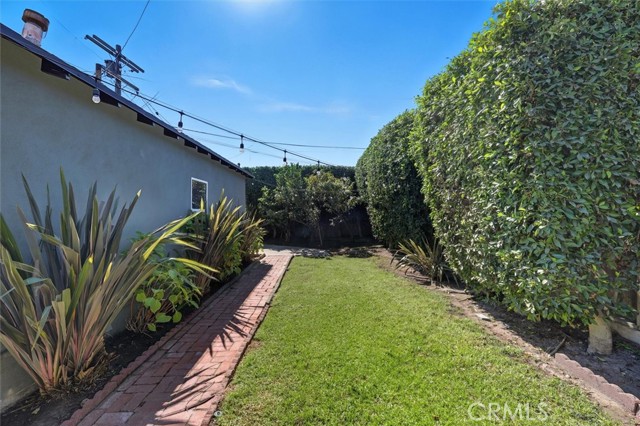 Detail Gallery Image 39 of 44 For 5030 W 130th, Hawthorne,  CA 90250 - 4 Beds | 2 Baths