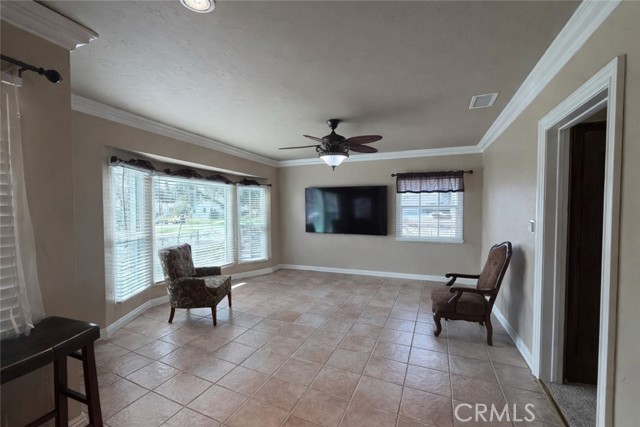 Detail Gallery Image 6 of 31 For 5707 Bigelow St, Lakewood,  CA 90713 - 3 Beds | 2/1 Baths