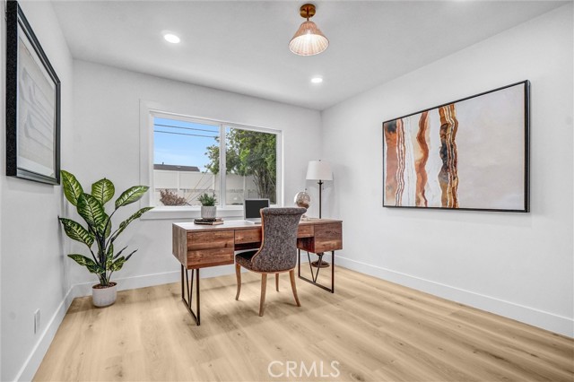 2842 E Virginia Avenue, Anaheim CA: https://media.crmls.org/medias/371d6f20-8a77-4777-b61a-e0bdd401f5a9.jpg