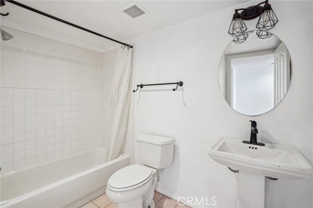 4644 Starstone Court, Palmdale CA: https://media.crmls.org/medias/371dfe38-077d-4f2a-b781-97c43948d36d.jpg