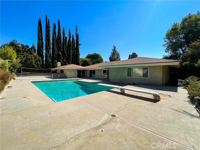 Detail Gallery Image 16 of 19 For 19923 Blackhawk St, Chatsworth,  CA 91311 - 4 Beds | 3/1 Baths