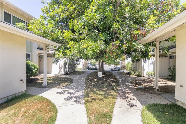 Detail Gallery Image 18 of 19 For 16755 Parthenia St #5,  Northridge,  CA 91343 - 2 Beds | 1/1 Baths