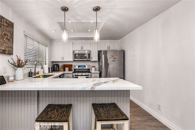 Detail Gallery Image 8 of 38 For 15251 Leffingwell #8,  Whittier,  CA 90604 - 2 Beds | 2 Baths