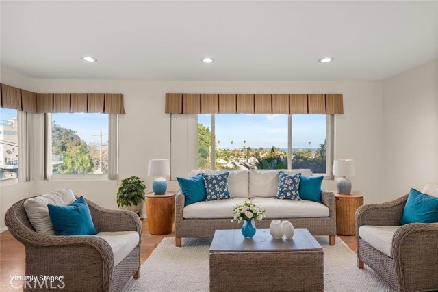 Detail Gallery Image 3 of 41 For 661 W 26th St, San Pedro,  CA 90731 - 3 Beds | 2 Baths
