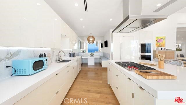 Detail Gallery Image 27 of 69 For 31654 Broad Beach Rd, Malibu,  CA 90265 - 4 Beds | 3/1 Baths