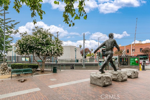 1018 Magnolia Street, South Pasadena CA: https://media.crmls.org/medias/37226921-2c85-44a3-b8c6-a7825103f161.jpg