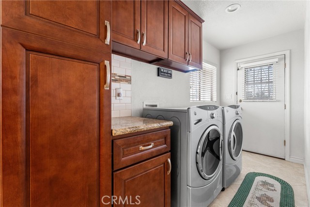 Detail Gallery Image 21 of 43 For 11004 S Van Ness Ave, Los Angeles,  CA 90047 - 2 Beds | 2 Baths