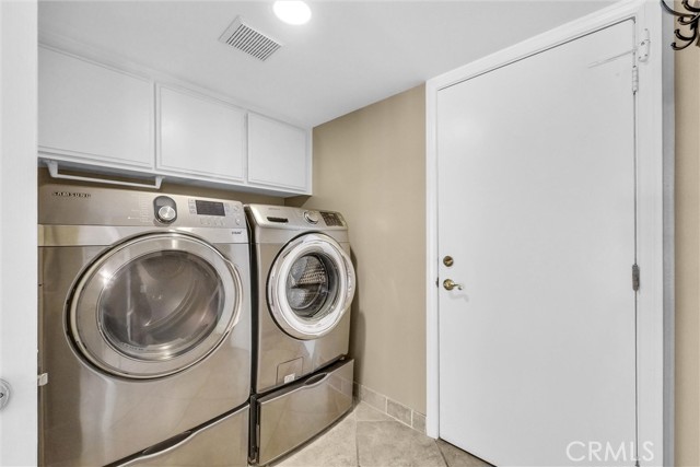 Detail Gallery Image 17 of 31 For 11 Hidalgo, Irvine,  CA 92620 - 4 Beds | 2/1 Baths