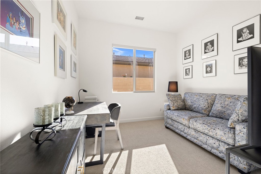 MLS #OC25275909 image #30