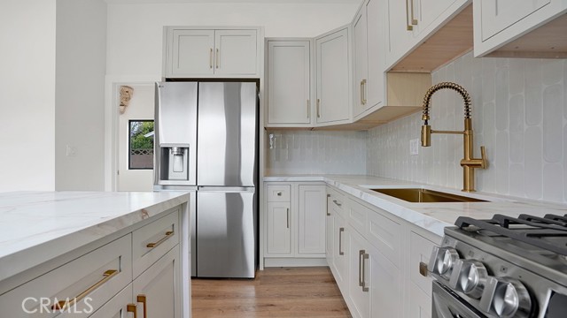 Detail Gallery Image 7 of 13 For 12752 Martha Ann, Los Alamitos,  CA 90720 - 1 Beds | 1 Baths