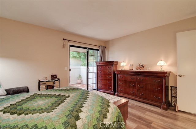 8646 Butte Circle, Huntington Beach CA: https://media.crmls.org/medias/37244eb2-46b0-44f8-81b9-e5ed916a84e4.jpg