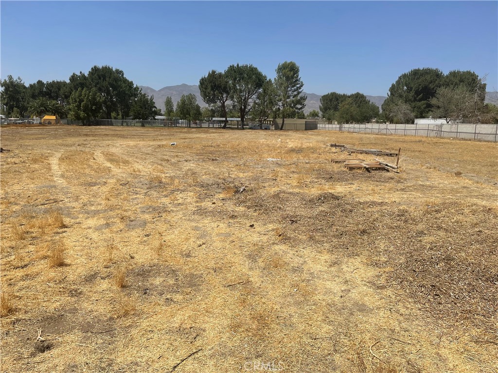 5182 Lincoln Avenue, Hemet, CA 92544